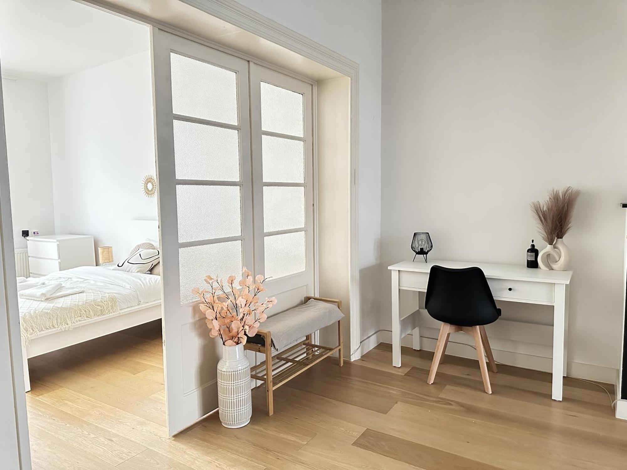 Trendy Flat In *