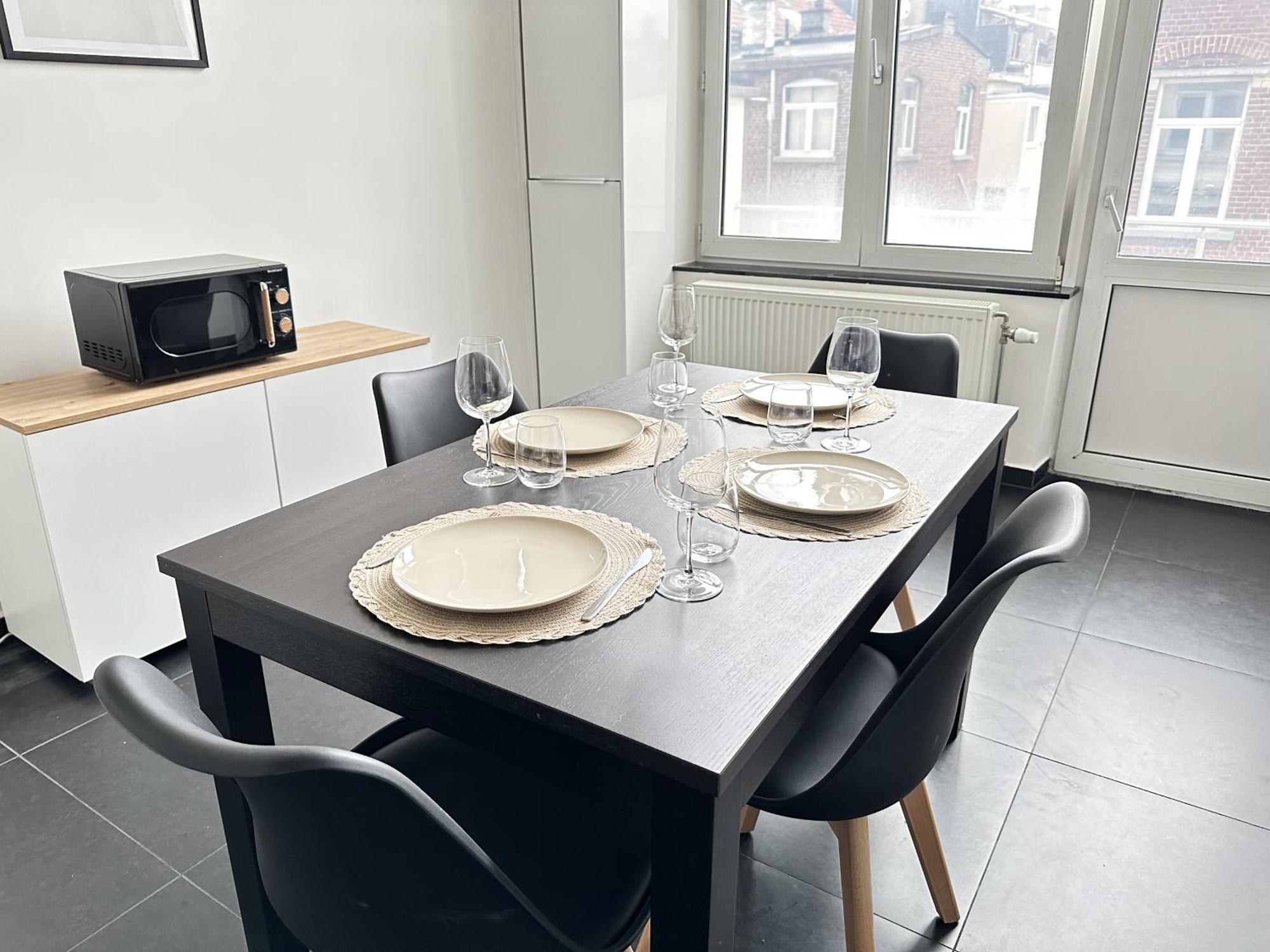 Trendy Flat In *