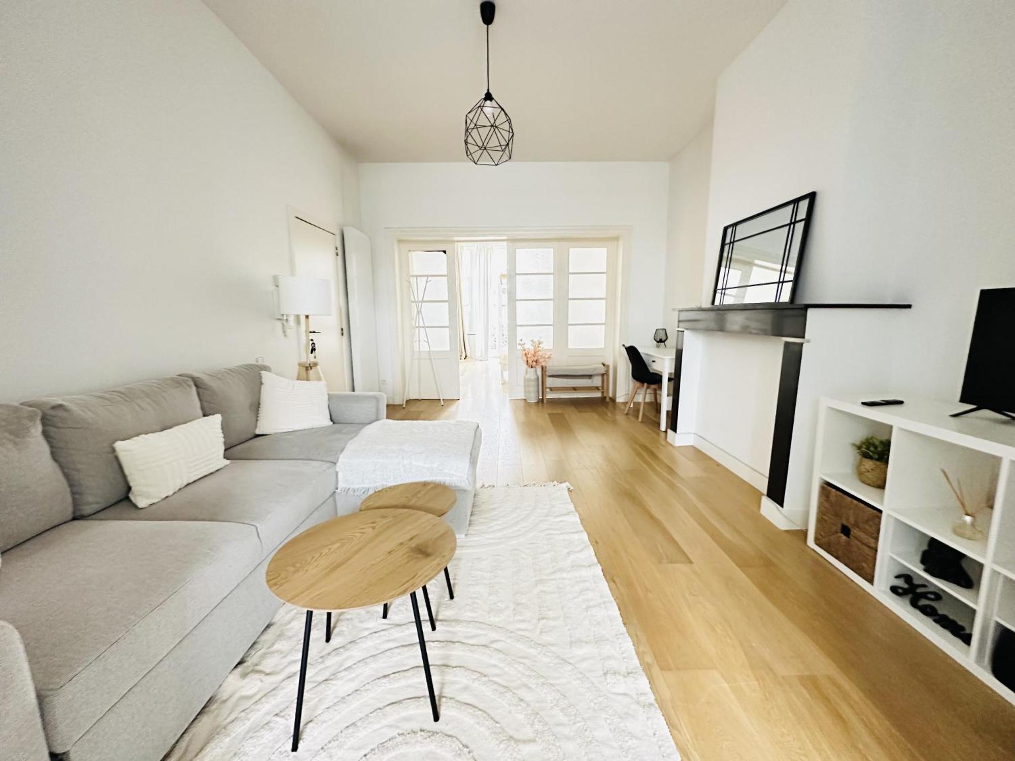 Trendy Flat In